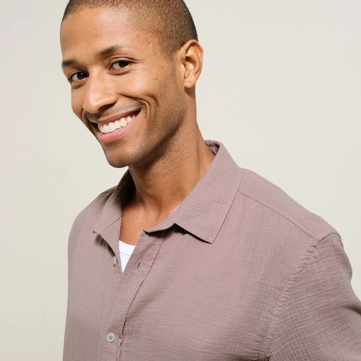 Jules Chemise en gaze de coton unie col boutonné- Chemise