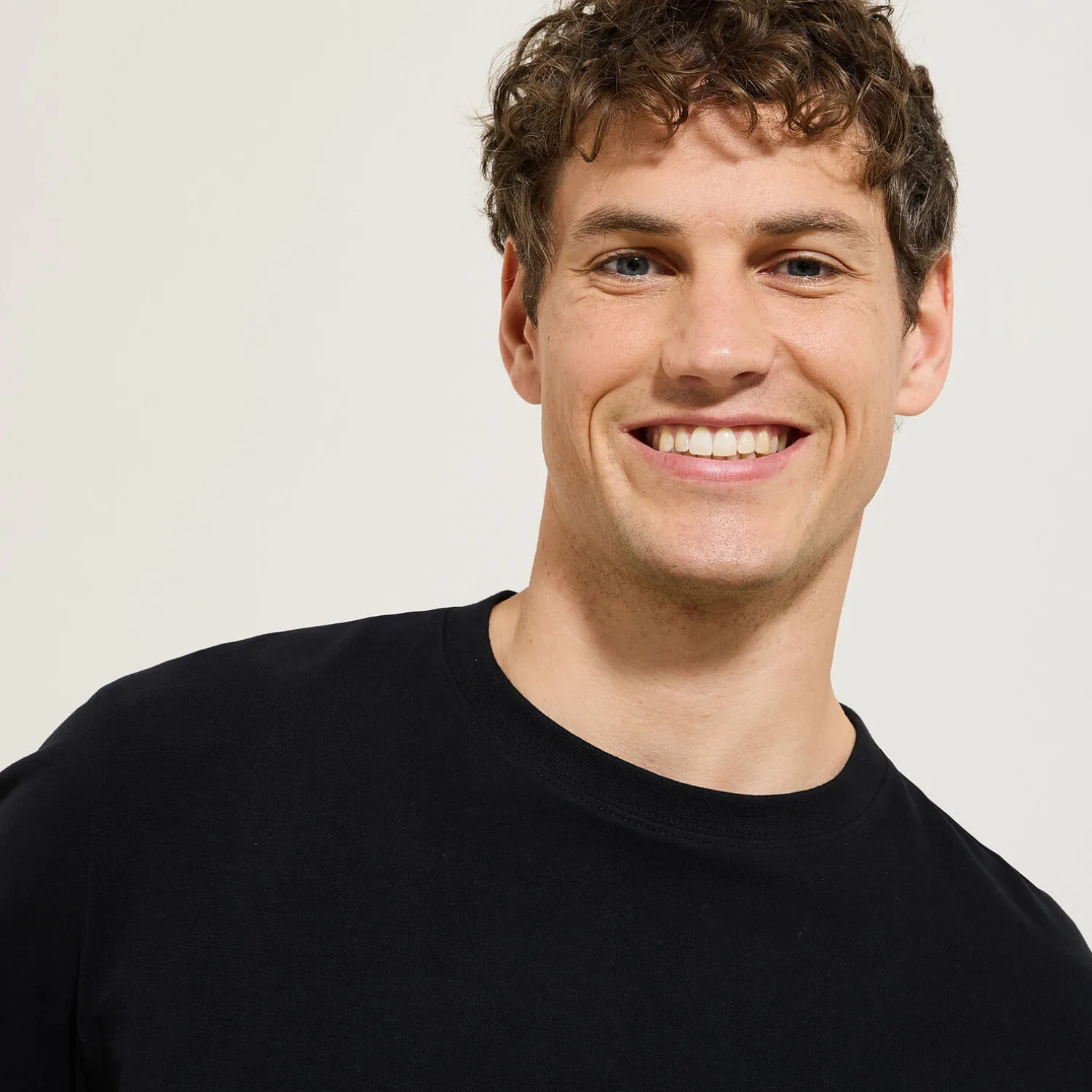 Jules Tee shirt matière douce col rond- T-shirt