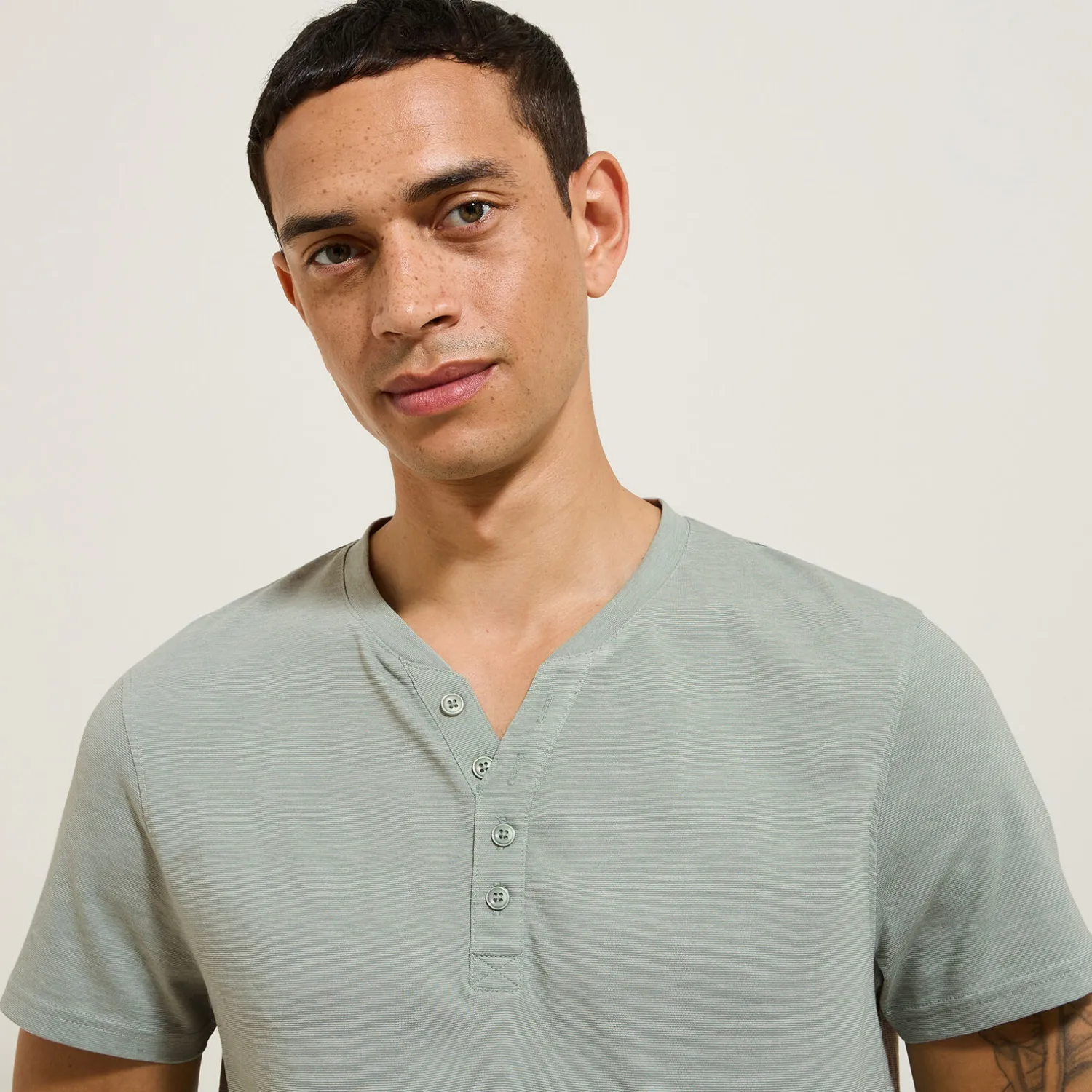 Jules Tee shirt slim col tunisien- T-shirt